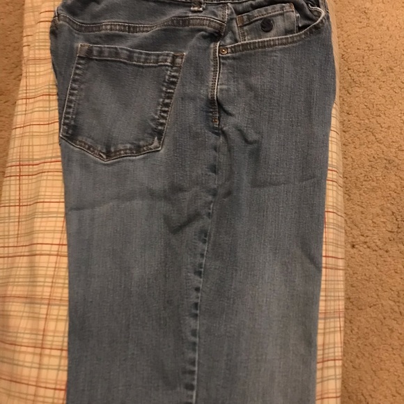 GV Amanda jeans. Sz 10l. Multiple available. - Picture 3 of 10